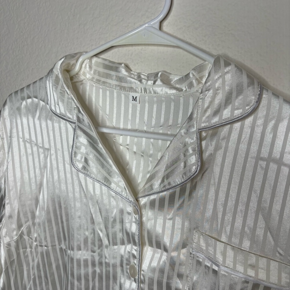 Women's White Striped Sleepwear Set - Picture 3 of 9